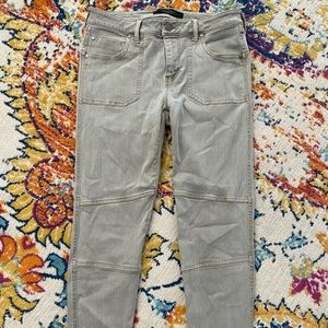 Women’s Ankle Cargo Jeans
